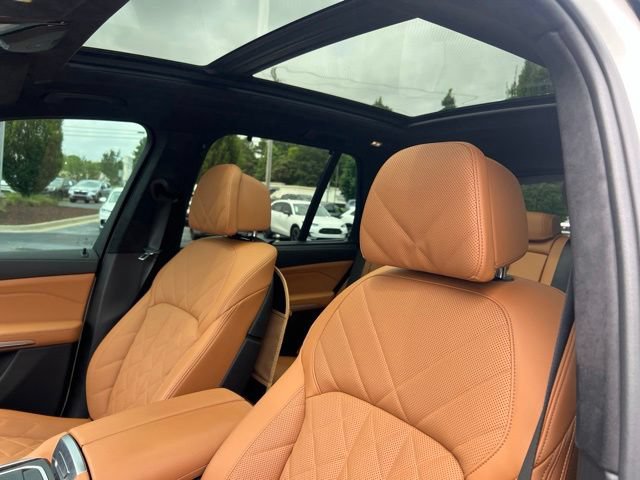 Used 2024 BMW X5 M60i AWD/4WD image 19