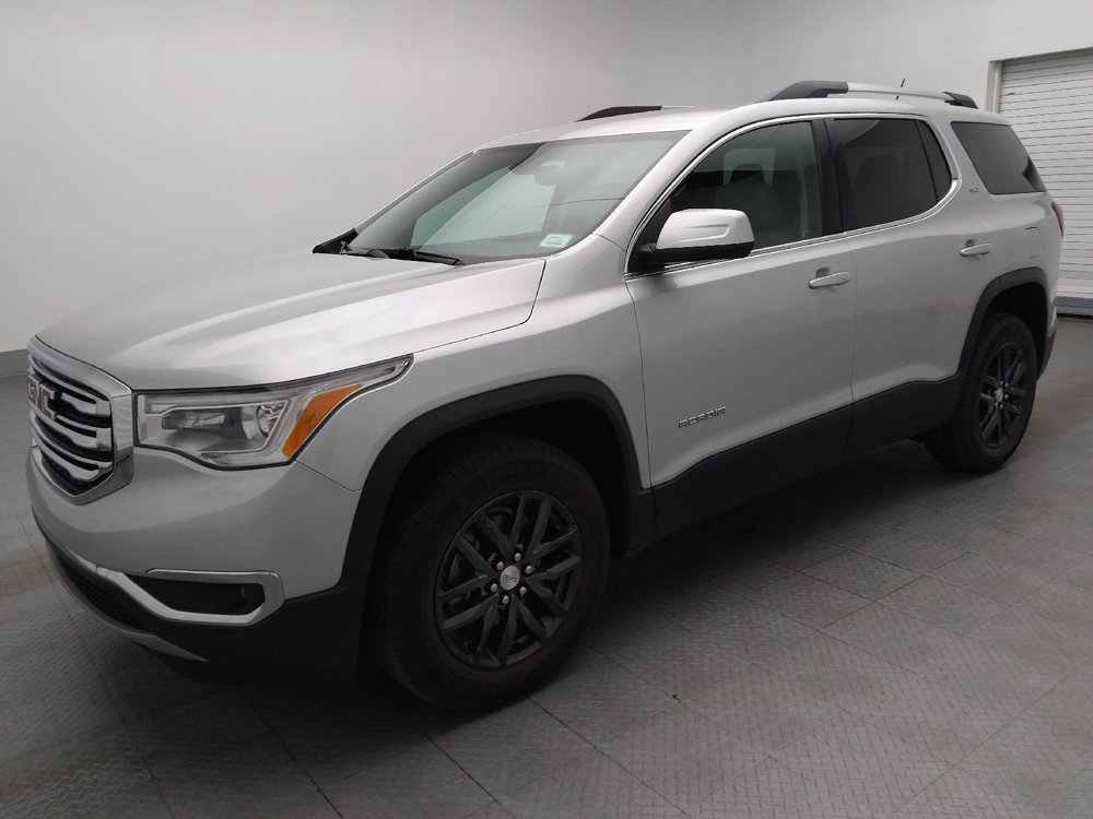 Used 2018 GMC Acadia SLT image 2
