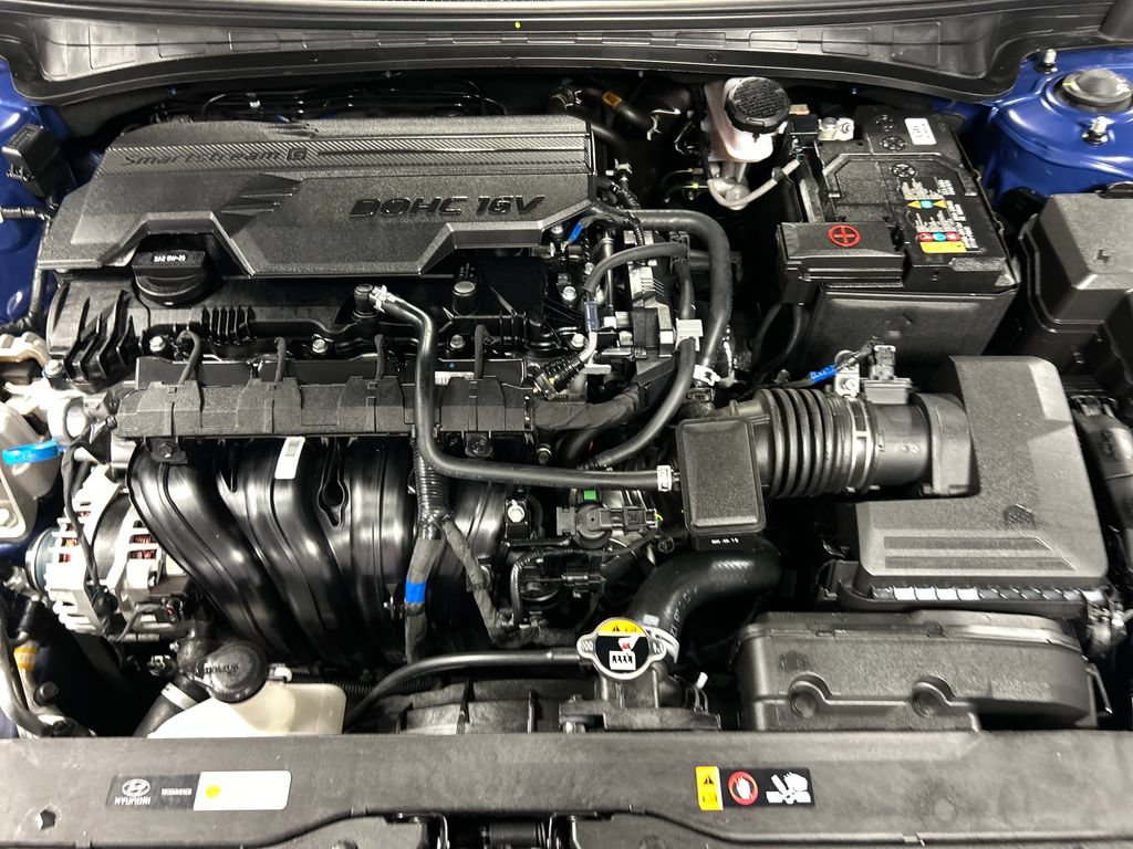 Used 2025 Hyundai Elantra Sport FWD image 24