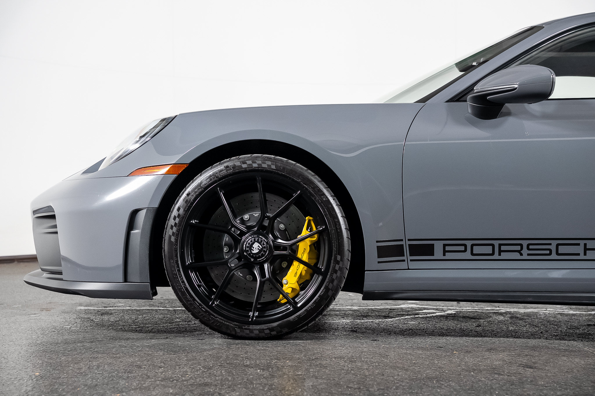 Used 2025 Porsche 911 GT3 RWD image 14