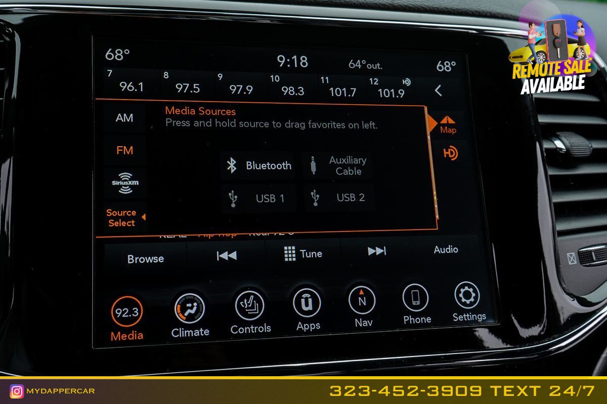 Used 2021 Jeep Grand Cherokee Laredo X AWD/4WD image 33