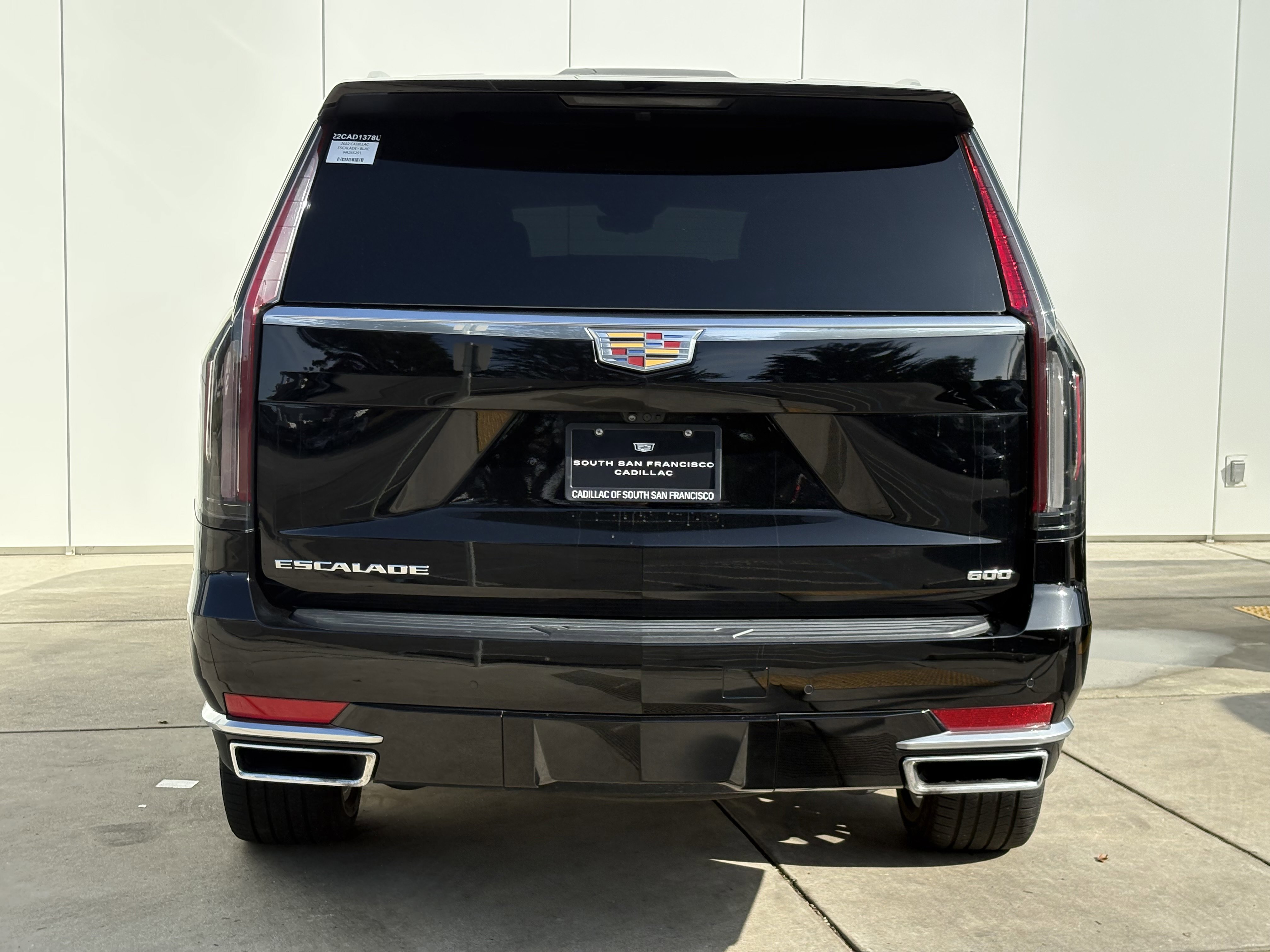 Used 2022 Cadillac Escalade Premium Luxury image 8