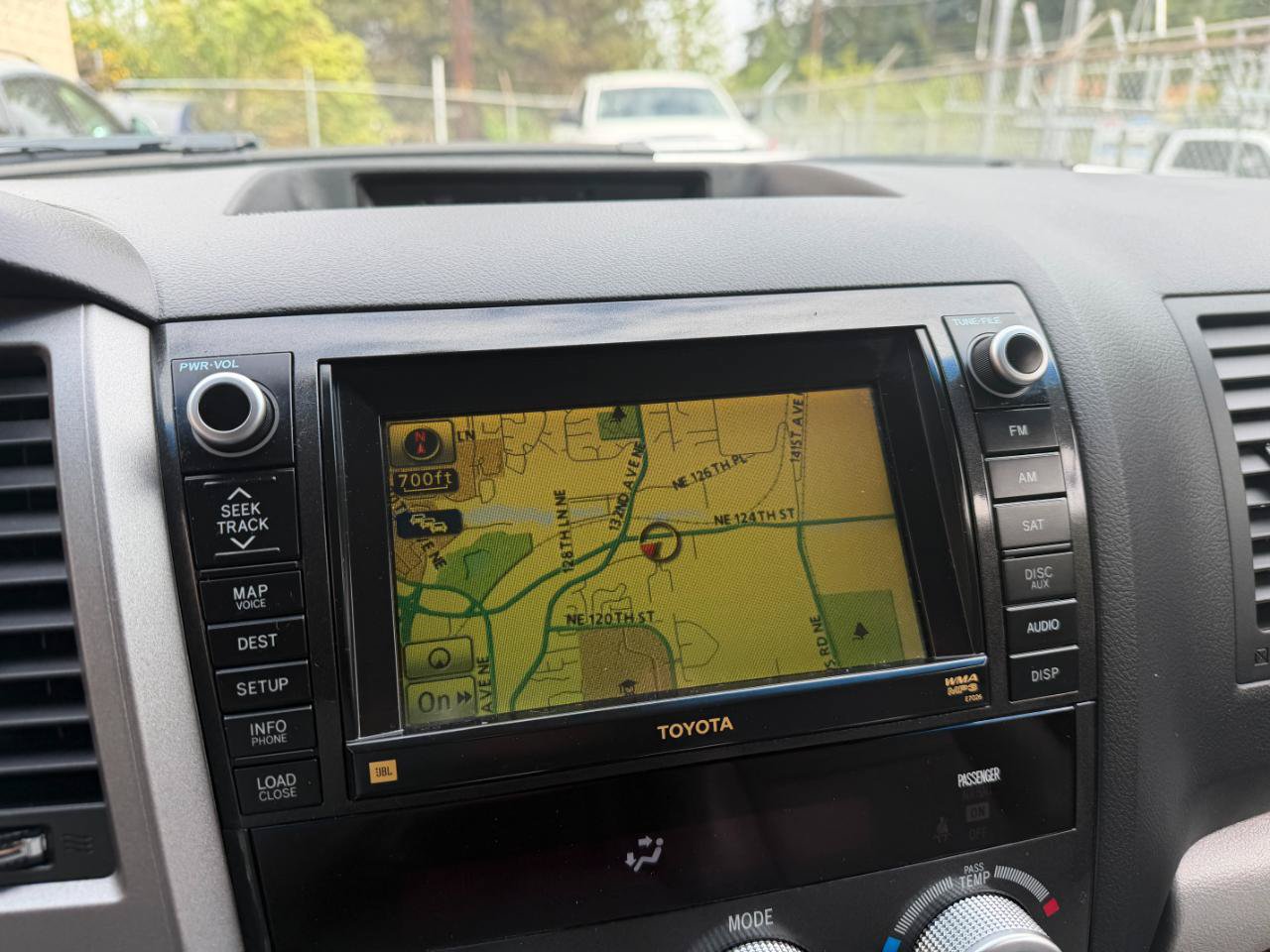 Used 2011 Toyota Sequoia Limited AWD/4WD image 19