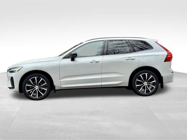 Certified 2023 Volvo XC60 B5 Plus w/ Climate Package image 5