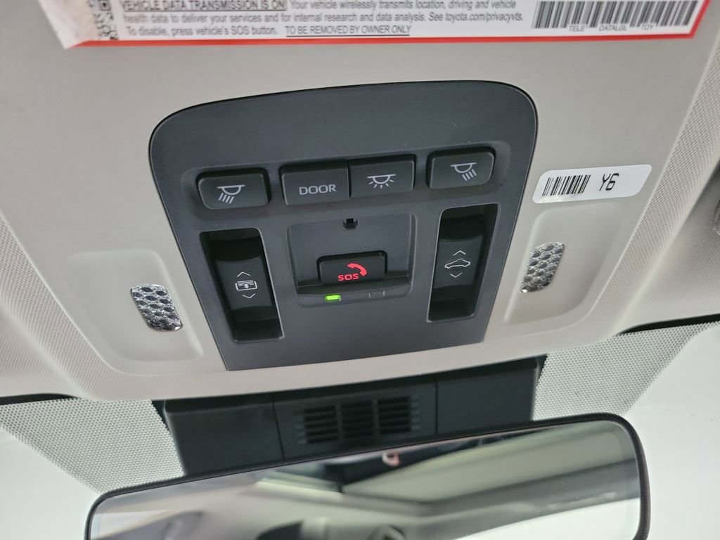 Used 2025 Toyota Camry XLE image 20