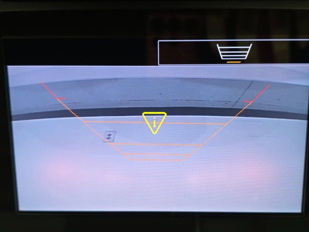 Used 2022 Chevrolet Malibu LS w/ Driver Confidence Package II FWD image 9