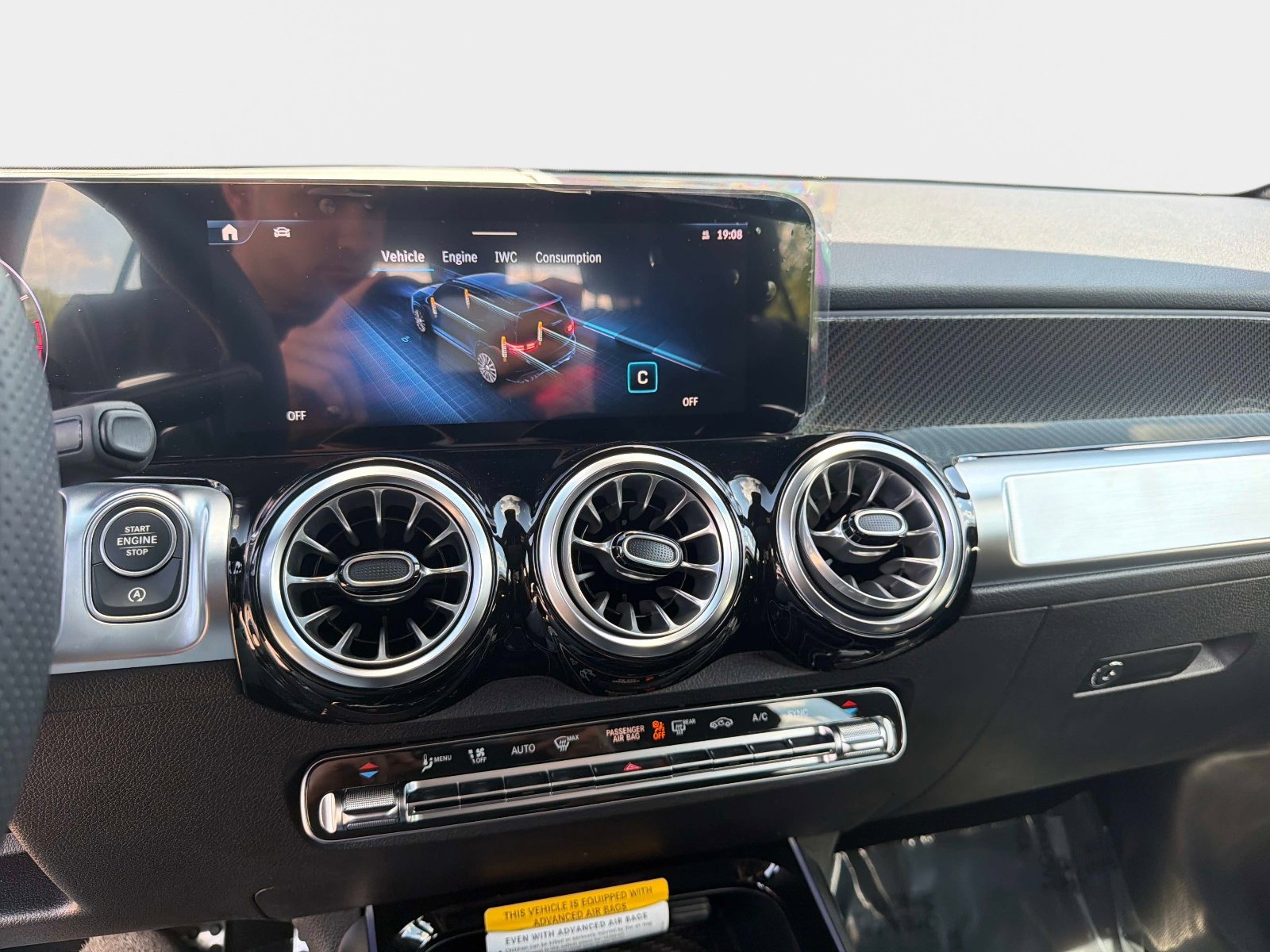 New 2026 Mercedes-Benz GLB 35 AMG 4MATIC image 21