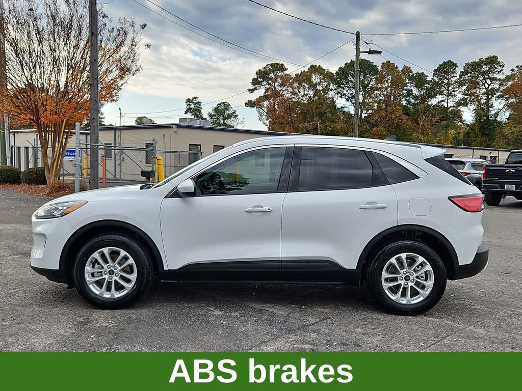 Used 2021 Ford Escape SE image 4