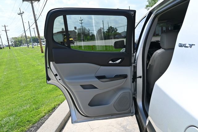 Used 2020 GMC Acadia SLT FWD image 24