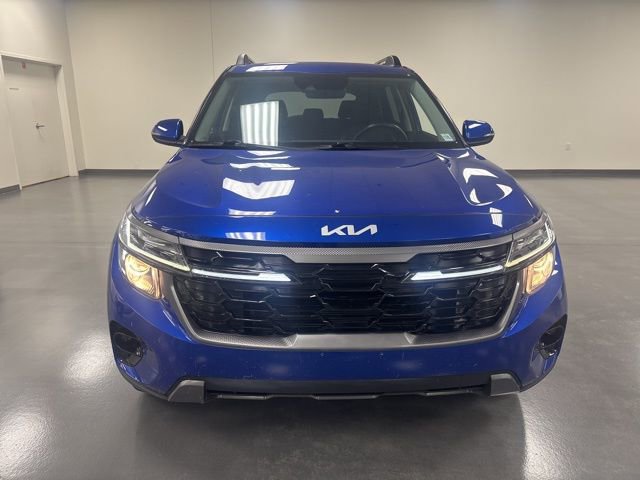 Used 2024 Kia Seltos X-Line image 2