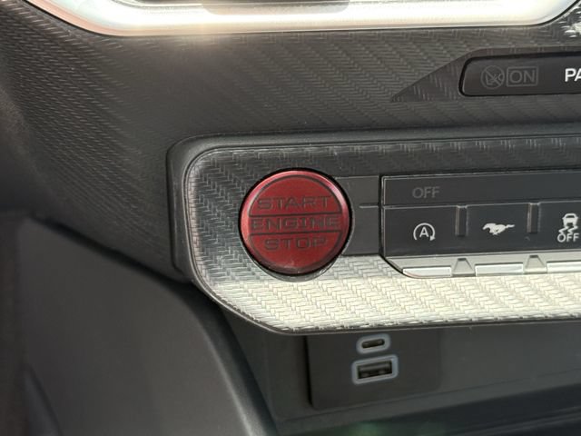 Used 2025 Ford Mustang Premium RWD image 23