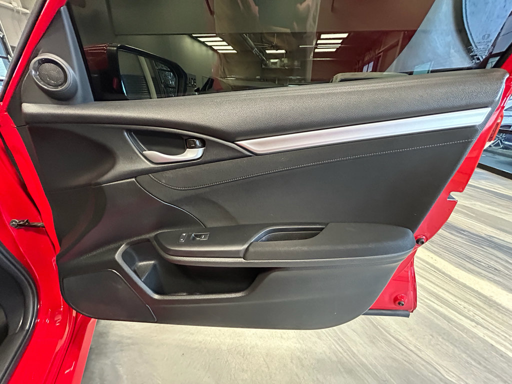 Used 2018 Honda Civic EX image 32