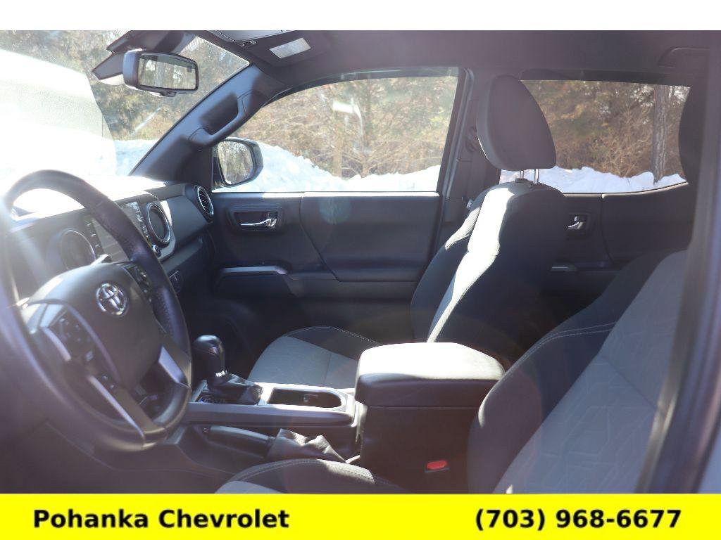 Used 2022 Toyota Tacoma TRD Sport image 25