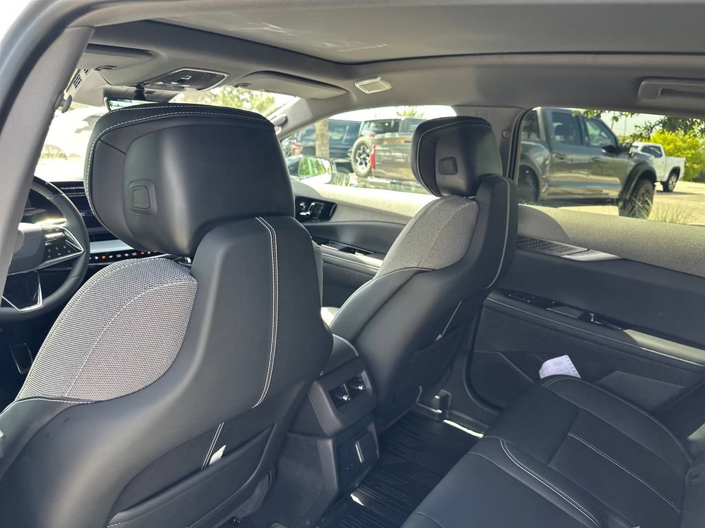 New 2027 Cadillac Optiq Luxury RWD image 40