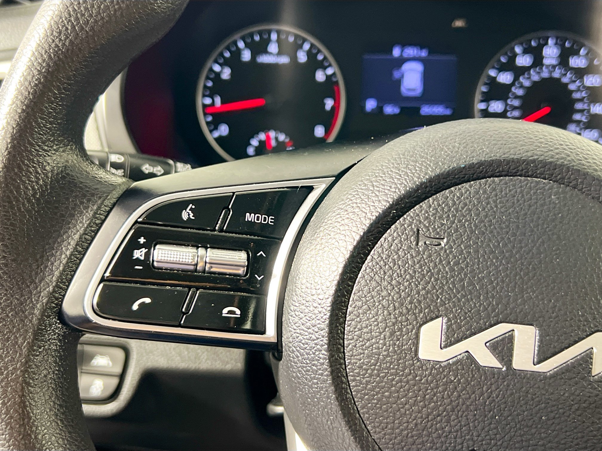 Used 2023 Kia Seltos LX AWD/4WD image 17