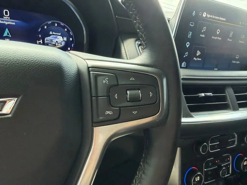 Used 2024 Chevrolet Tahoe Z71 w/ Luxury Package AWD/4WD image 17