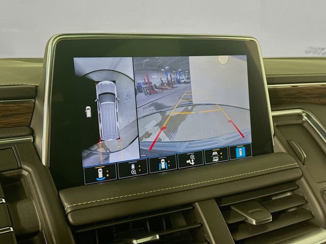 Used 2021 Chevrolet Suburban Premier w/ Premium Package image 14