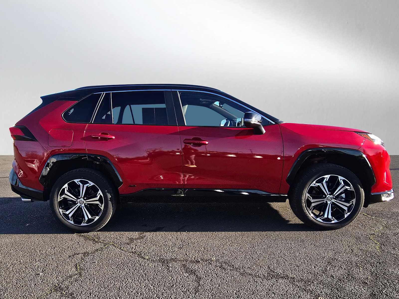 Certified 2025 Toyota RAV4 XSE image 2