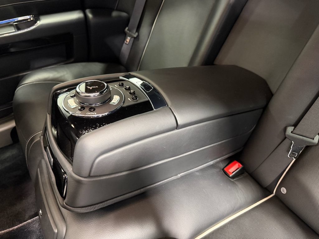 Used 2017 Rolls-Royce Ghost RWD image 36