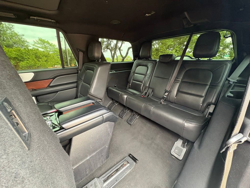 Used 2018 Lincoln Navigator Reserve w/ Technology Package AWD/4WD image 19