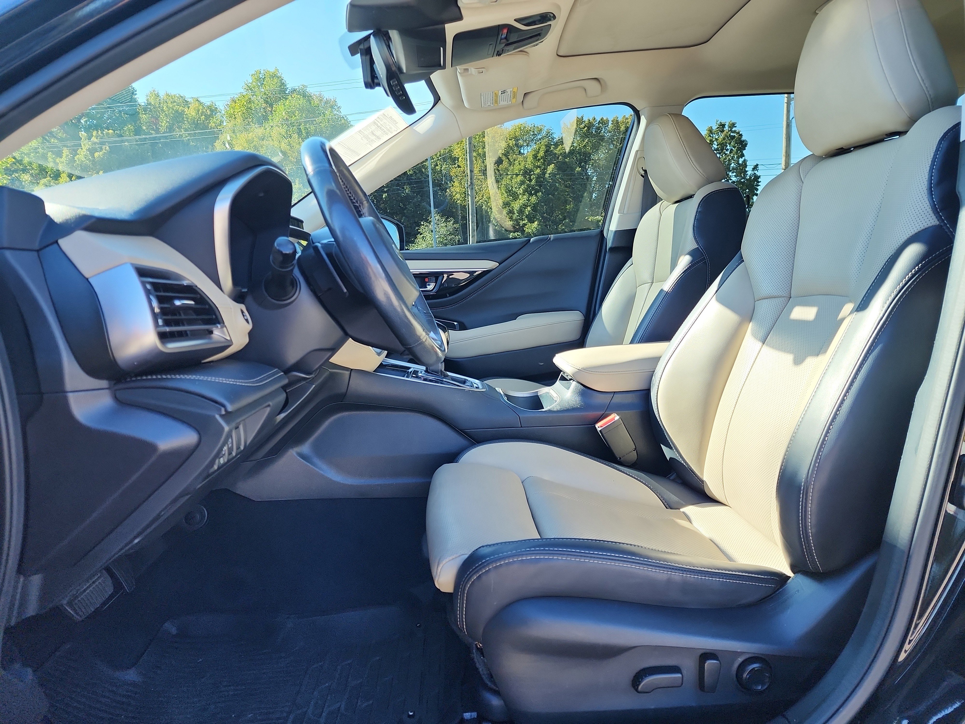 Used 2023 Subaru Outback Limited image 10