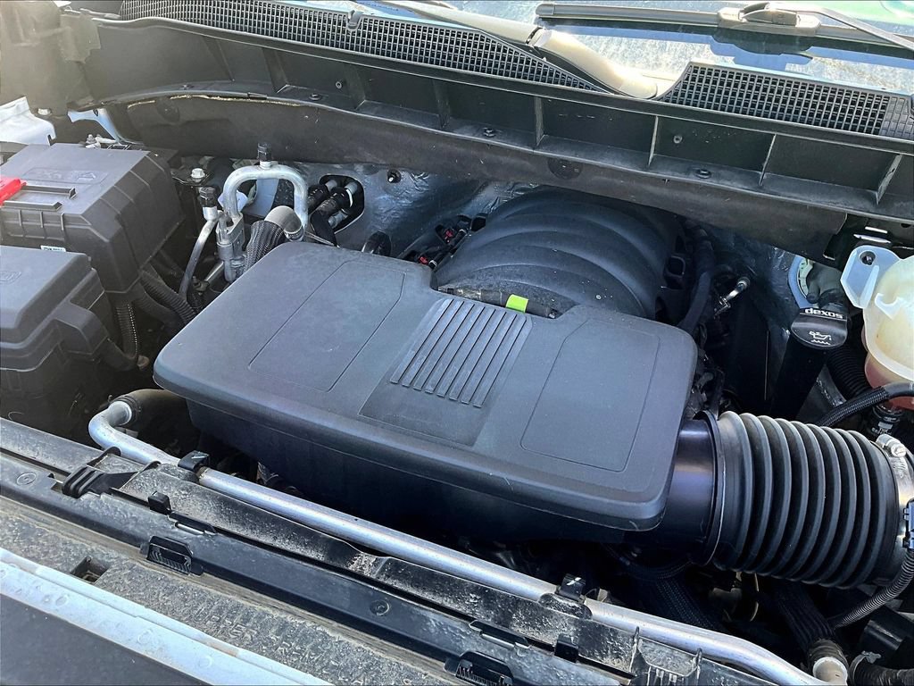Used 2022 Chevrolet Silverado 1500 LT AWD/4WD image 32