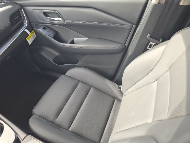 New 2027 Nissan Rogue Dark Armor FWD image 16