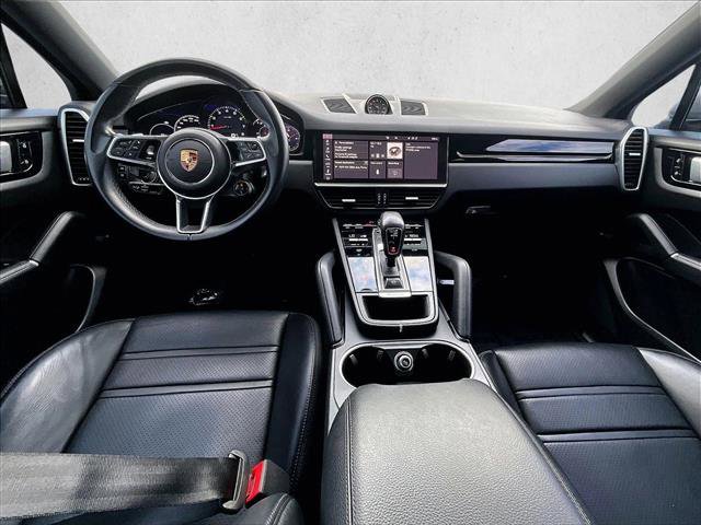 Used 2021 Porsche Cayenne Coupe image 16