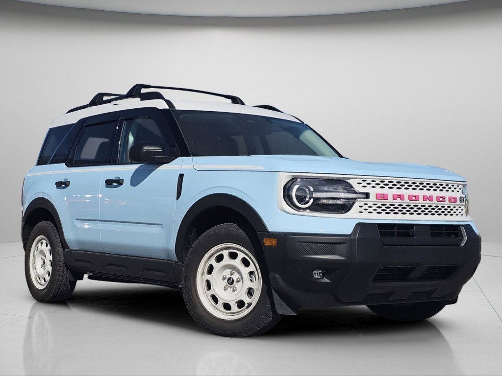 Used 2025 Ford Bronco Sport Heritage w/ Convenience Package image 2