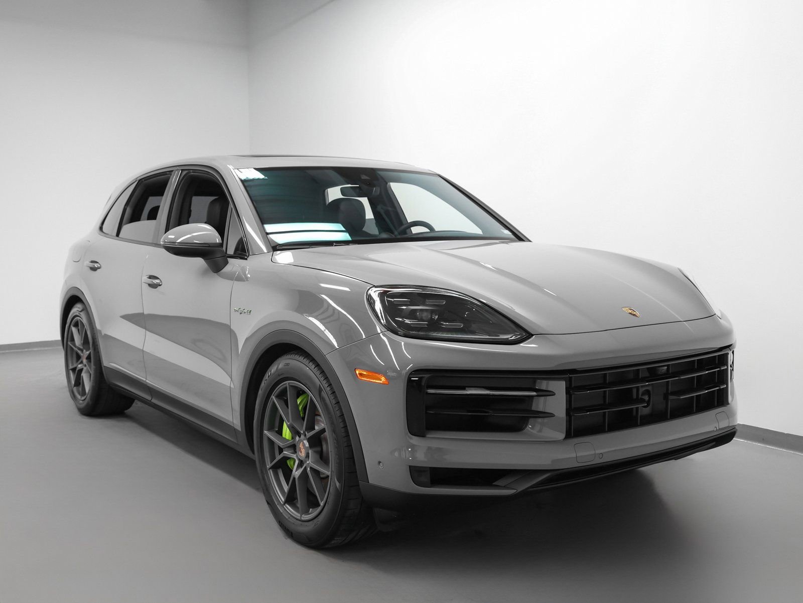 Certified 2025 Porsche Cayenne E-Hybrid image 10