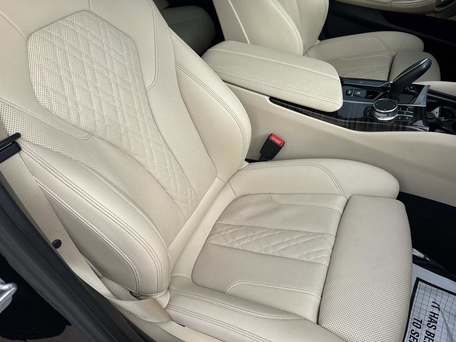 Used 2023 BMW 530i image 11