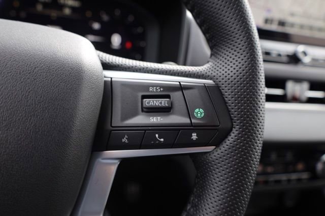 Used 2025 Mitsubishi Outlander SEL image 27