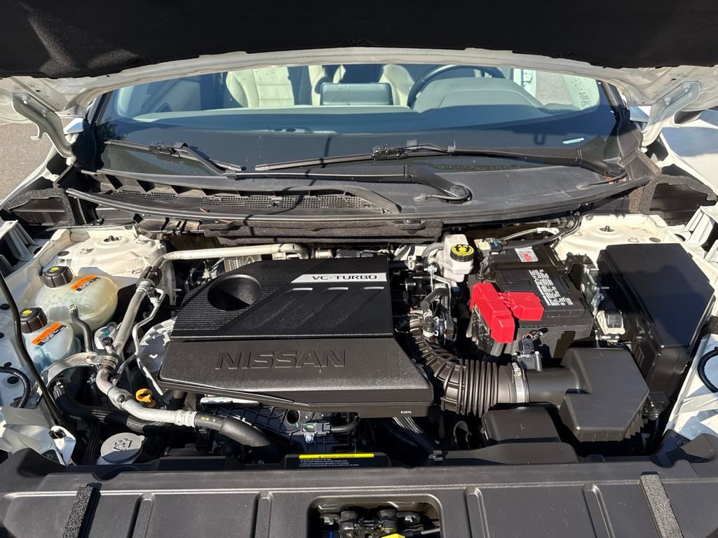 Certified 2025 Nissan Rogue SV FWD image 43