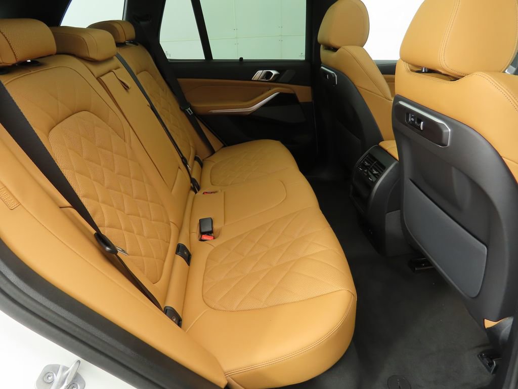 New 2026 BMW X5 xDrive40i w/ M Sport Package image 22