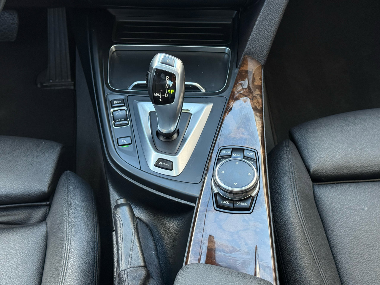 Used 2017 BMW 330e image 22