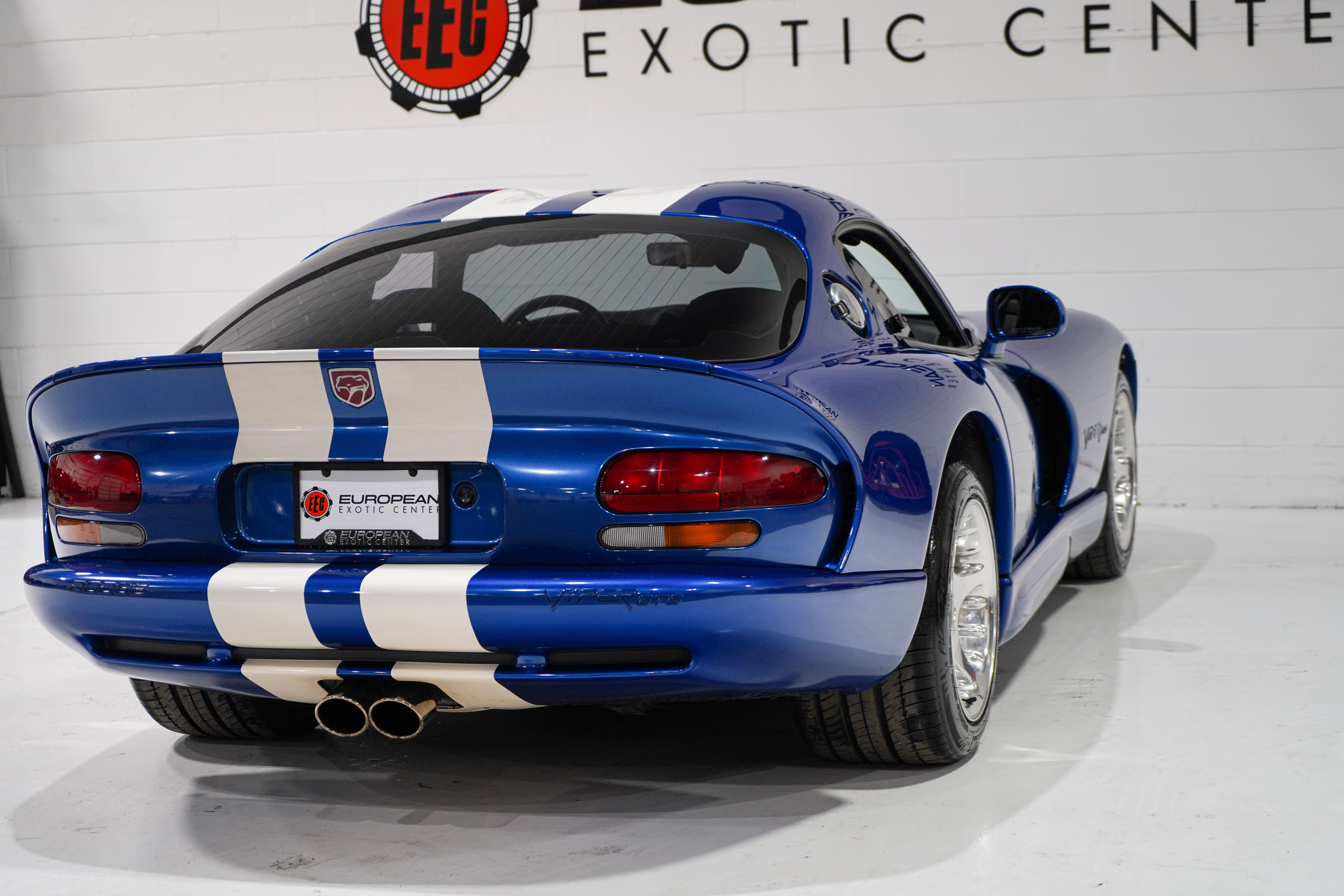 Used 1997 Dodge Viper GTS RWD image 37