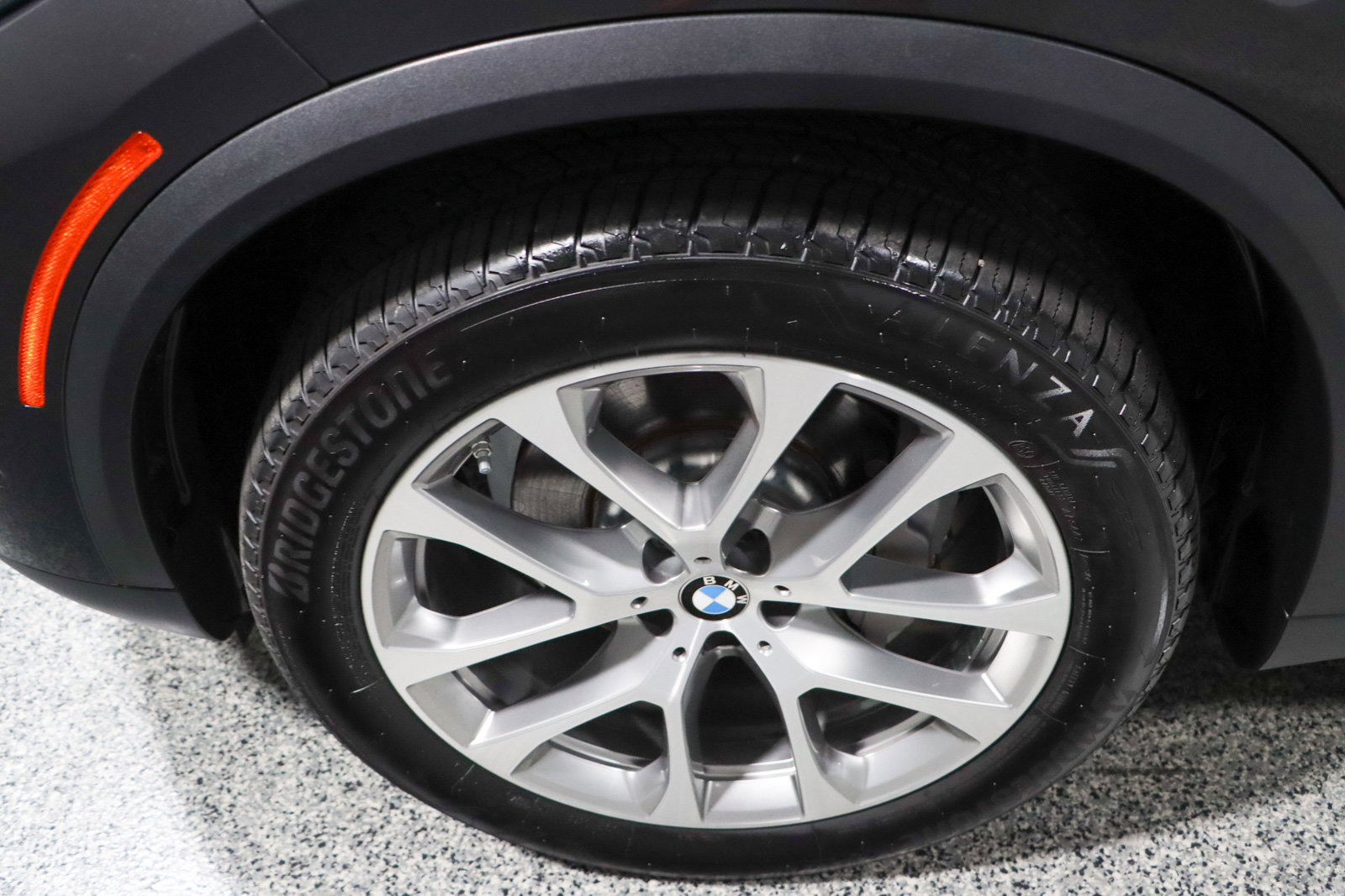 Used 2022 BMW X5 sDrive40i w/ Parking Assistance Package image 11