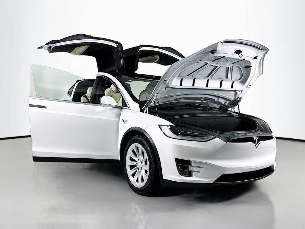 Used 2020 Tesla Model X Long Range image 30