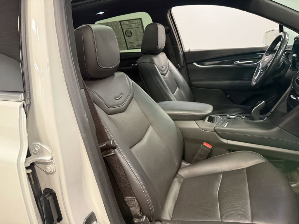 Used 2020 Cadillac XT5 Premium Luxury image 64