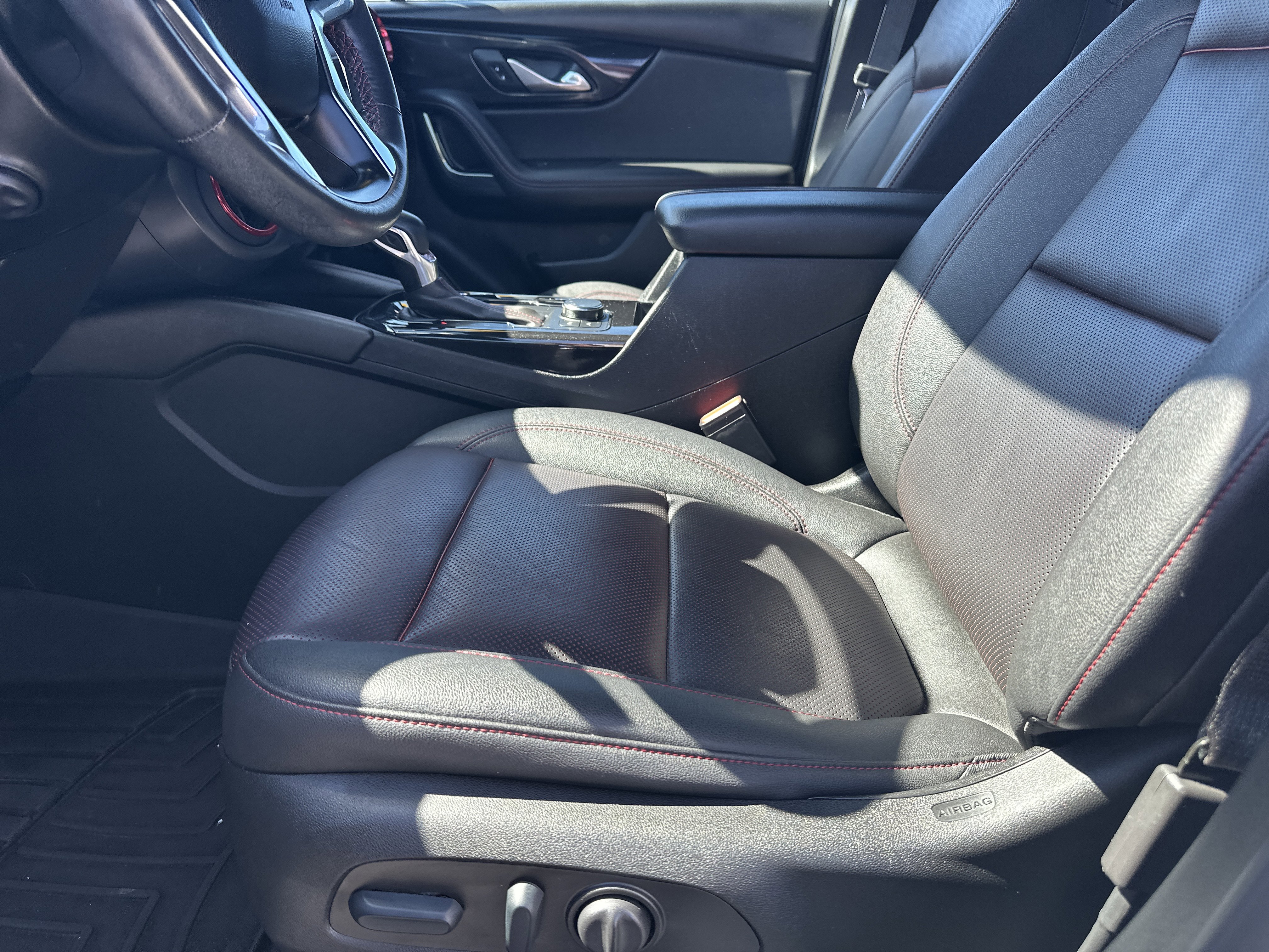 Used 2022 Chevrolet Blazer RS w/ Enhanced Convenience Package image 10