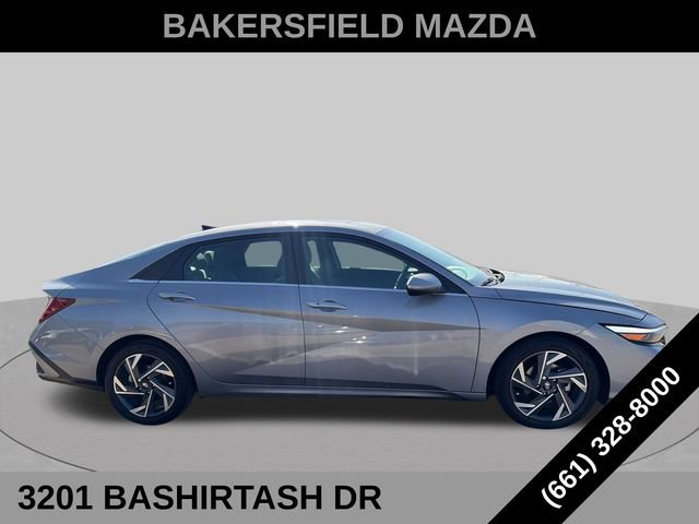 Used 2025 Hyundai Elantra SEL FWD image 6