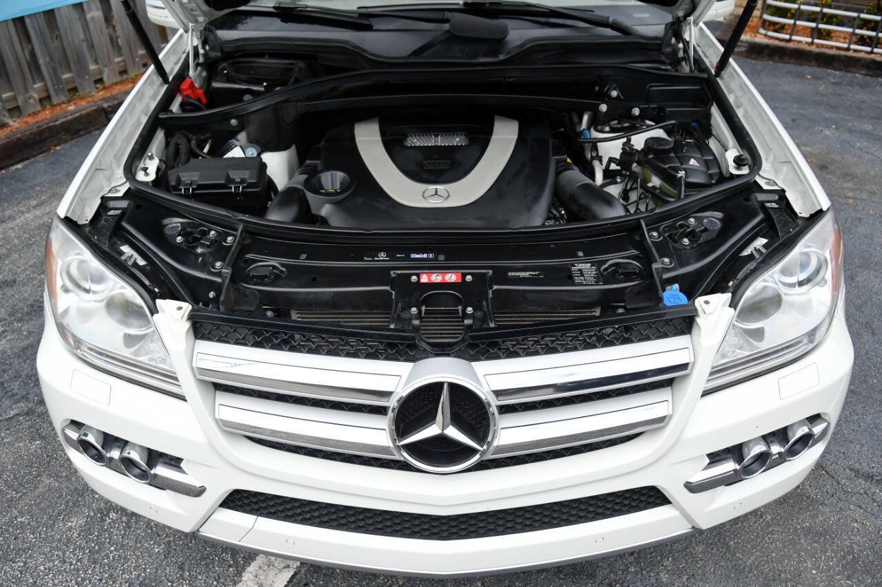 Used 2011 Mercedes-Benz GL 450 4MATIC image 21