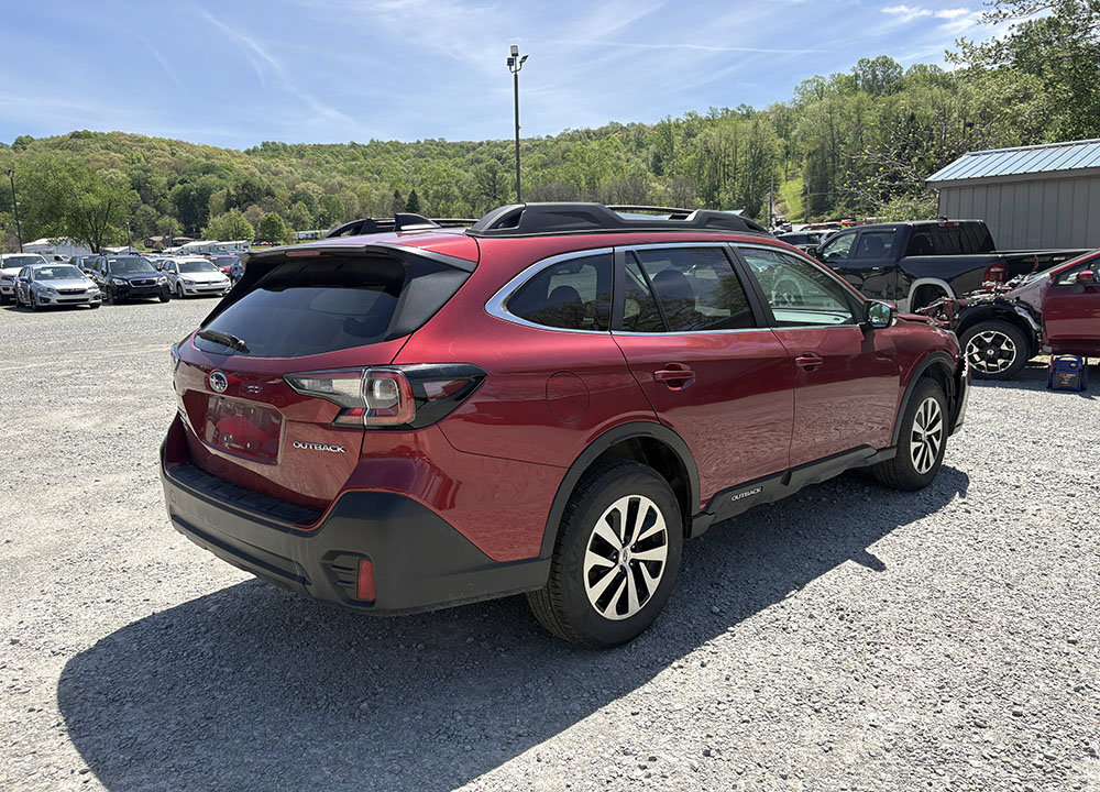 Used 2022 Subaru Outback Premium AWD/4WD image 3
