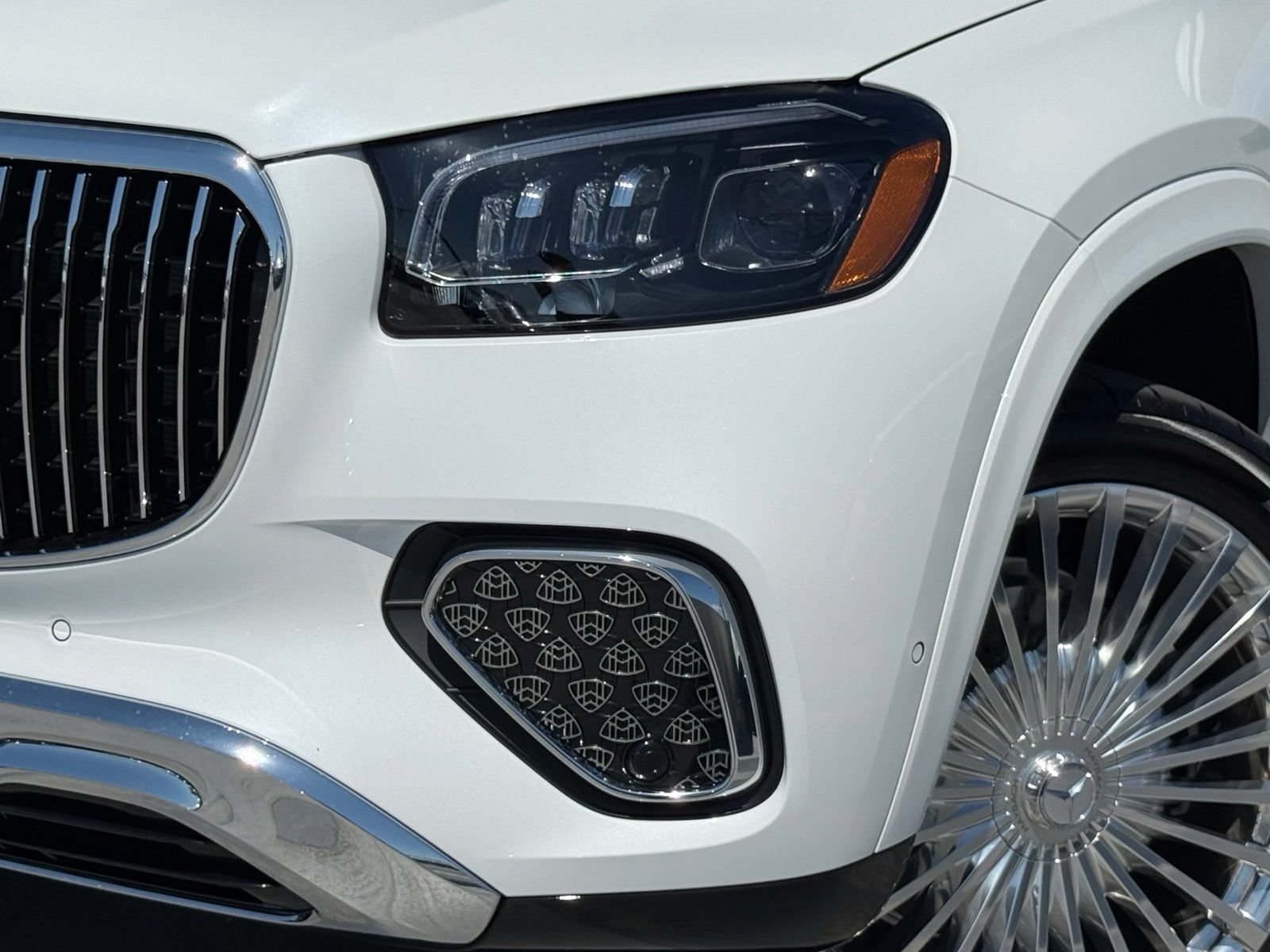New 2026 Mercedes-Benz Maybach GLS 600 4MATIC image 4