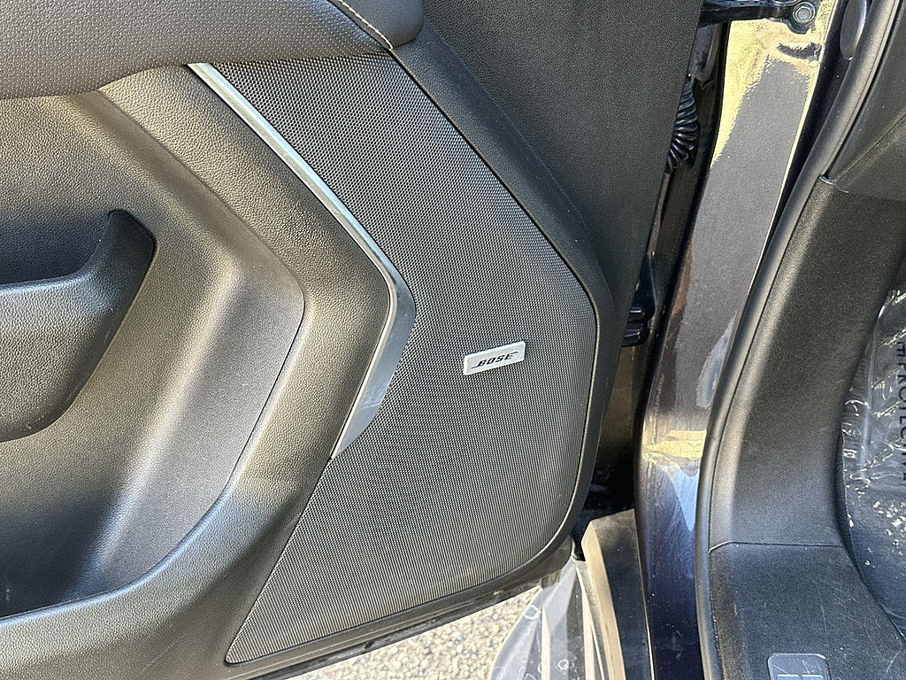 Used 2024 Chevrolet Tahoe Premier RWD image 23
