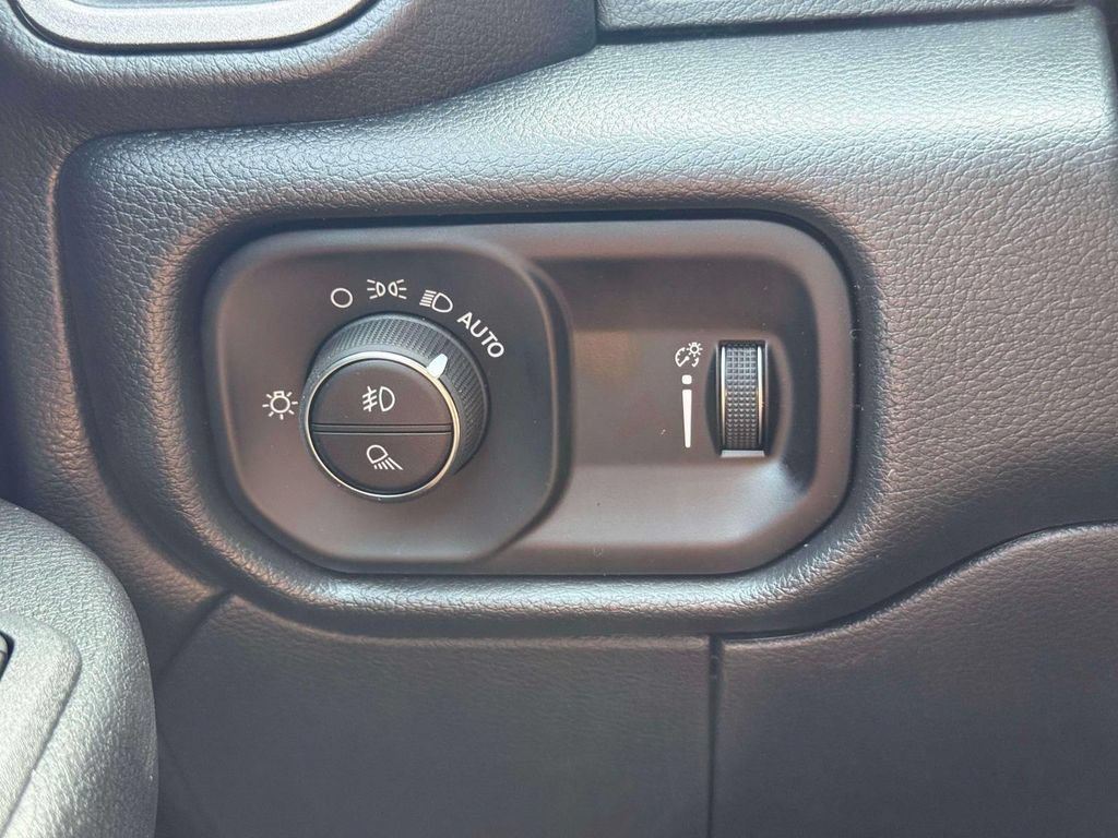 New 2026 RAM 2500 Tradesman w/ Safety Group AWD/4WD image 16