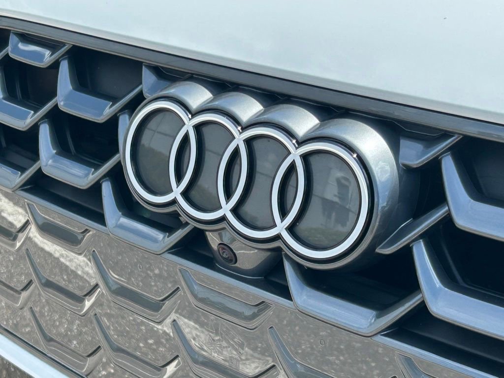 Used 2025 Audi A5 2.0T Premium Plus w/ Premium Plus AWD/4WD image 45