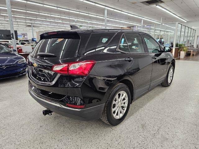 Used 2018 Chevrolet Equinox LS FWD image 5