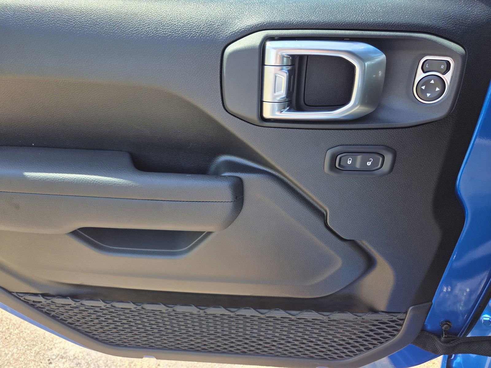 New 2026 Jeep Wrangler Unlimited Sport image 13