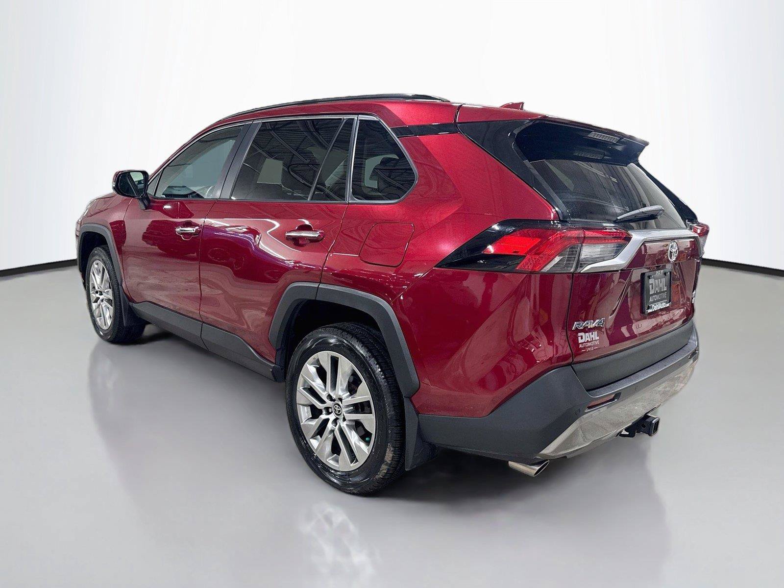 Used 2023 Toyota RAV4 Limited w/ Limited Grade Weather Package AWD/4WD image 8